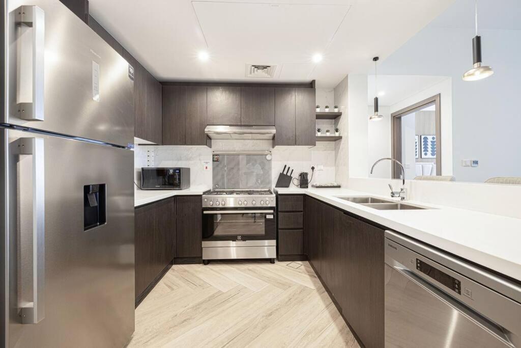 Apartament Chic 2 Bed Near Trade Centre With 5 Star Amenities Dubaj Zewnętrze zdjęcie
