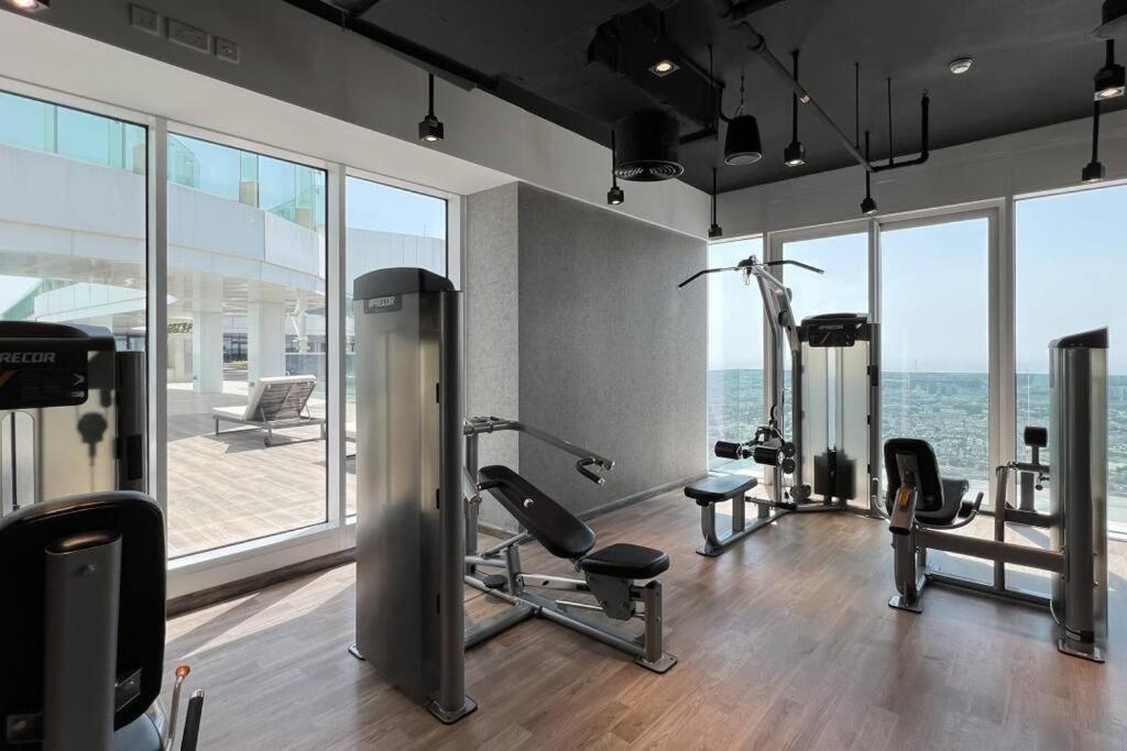 Apartament Chic 2 Bed Near Trade Centre With 5 Star Amenities Dubaj Zewnętrze zdjęcie
