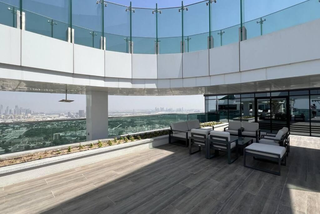Apartament Chic 2 Bed Near Trade Centre With 5 Star Amenities Dubaj Zewnętrze zdjęcie