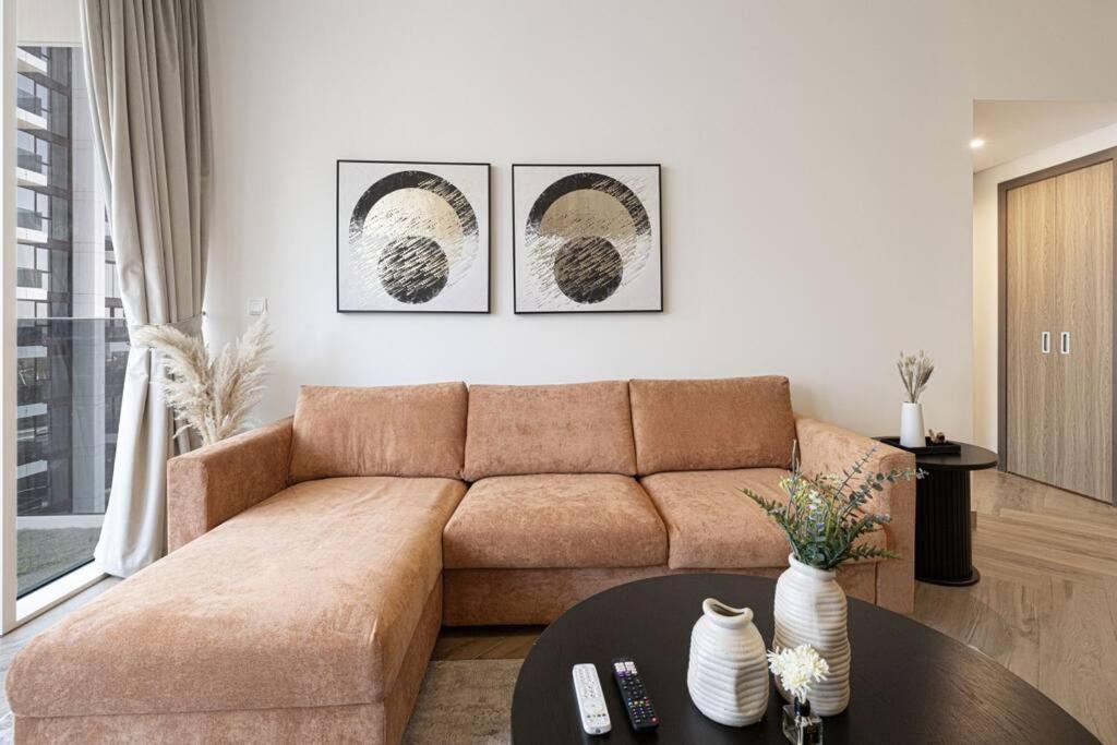 Apartament Chic 2 Bed Near Trade Centre With 5 Star Amenities Dubaj Zewnętrze zdjęcie