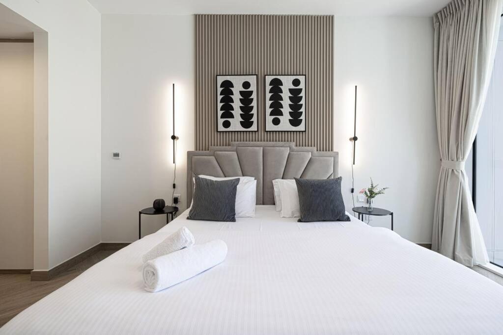 Apartament Chic 2 Bed Near Trade Centre With 5 Star Amenities Dubaj Zewnętrze zdjęcie