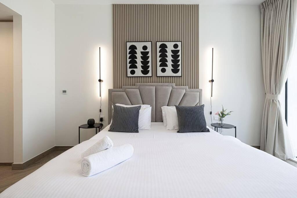 Apartament Chic 2 Bed Near Trade Centre With 5 Star Amenities Dubaj Zewnętrze zdjęcie
